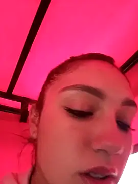 Arianaa Toro online show from 6, 11, 2025