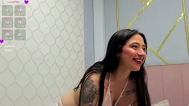 JuliethCruz  online show from 25, 5, 2026