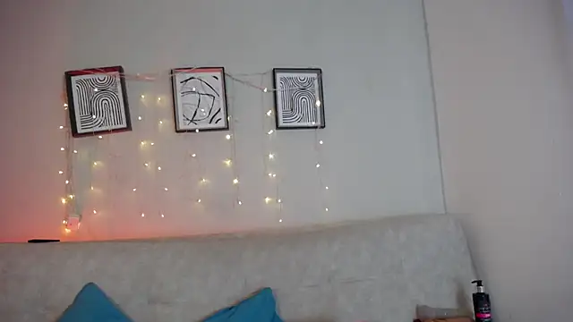 Sweet Bella Valery online show from 13, 4, 2026