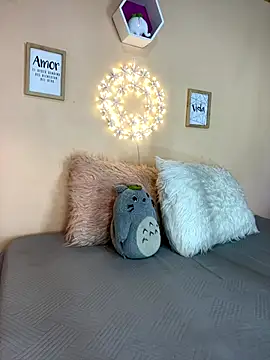 Meggie  online show from 5, 11, 2025