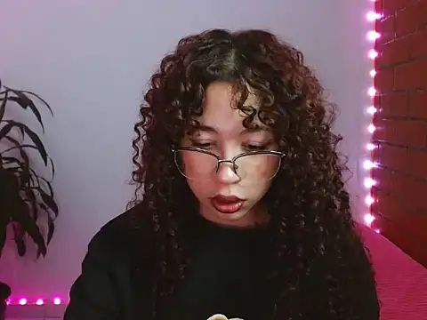 Medussa3033 online show from 1, 11, 2025