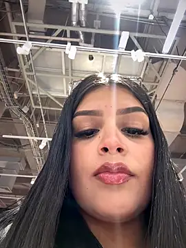 Snapshot of Lucianacuoper chatting on 14, 11, 2025 Lucianacuoper online show from 14, 11, 2025