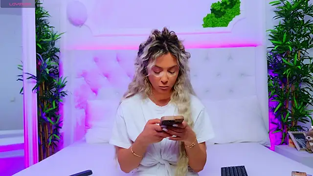 AriannaSins online show from 3, 11, 2025