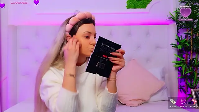 AriannaSins online show from 9, 2, 2026