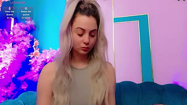 AriannaSins online show from 3, 6, 2026