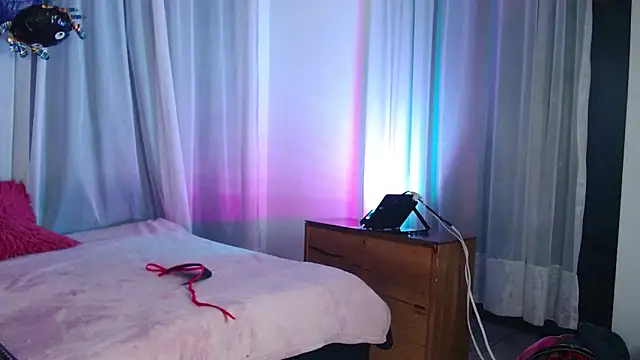 antonella rosecs online show from 17, 10, 2025