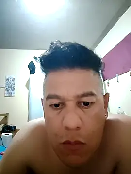 Snapshot of microbusero chatting on 15, 10, 2025 microbusero online show from 15, 10, 2025