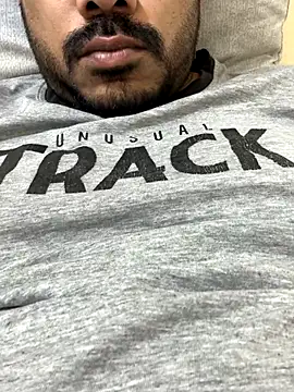 Handsome8677 online show from 28, 11, 2025