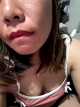 Snapshot of panda-bae chatting on 10, 11, 2025 panda-bae online show from 10, 11, 2025