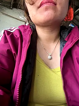 Snapshot of panda-bae chatting on 13, 11, 2025 panda-bae online show from 13, 11, 2025