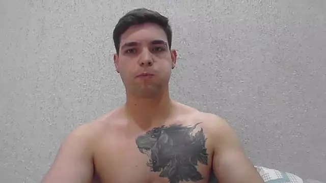 Snapshot of Zure-xxx chatting on 28, 5, 2026 Zure-xxx online show from 28, 5, 2026