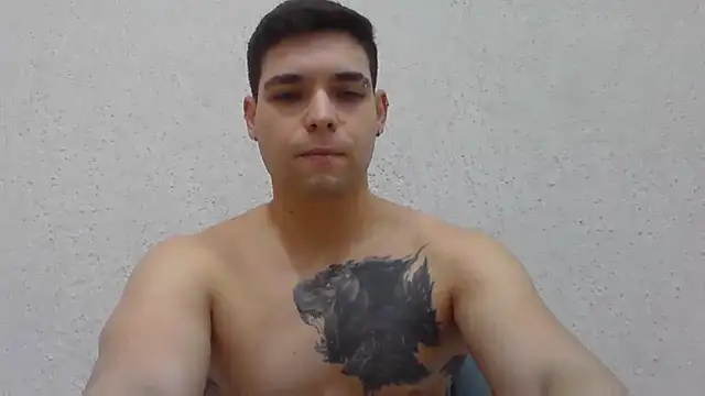 Snapshot of Zure-xxx chatting on 12, 7, 2026 Zure-xxx online show from 12, 7, 2026