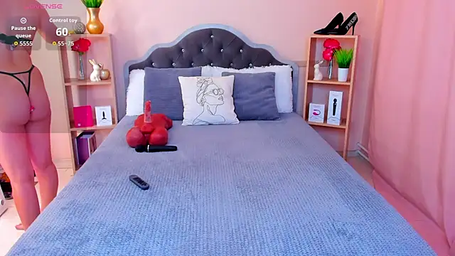 Snapshot of ChloeBrut chatting on 24, 11, 2025 ChloeBrut online show from 24, 11, 2025