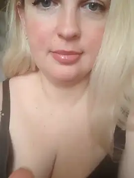 PaigexLynn online show from 20, 4, 2026