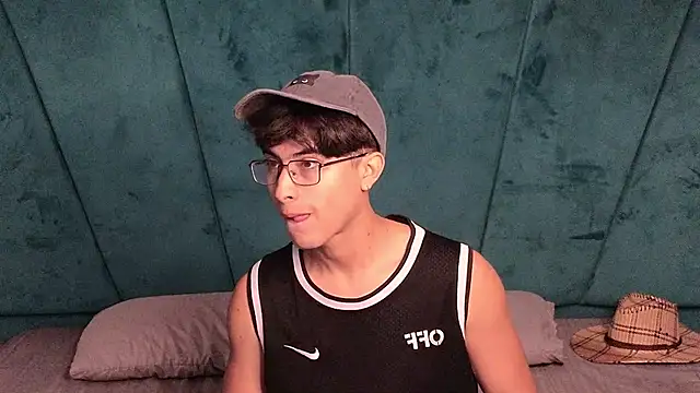 Aaron Eze online show from 21, 3, 2026