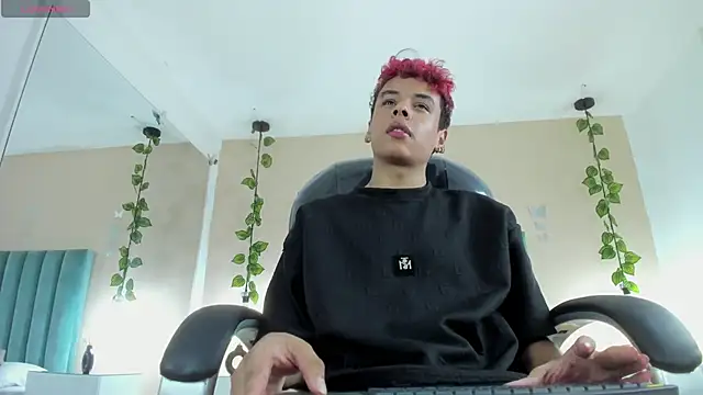 Xavier Fox    online show from 11, 2, 2026