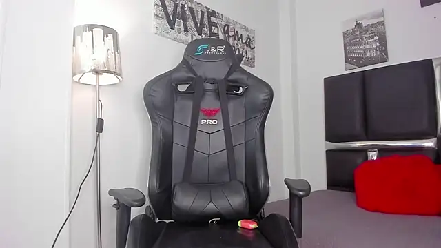 Shaira OS online show from 8, 11, 2025