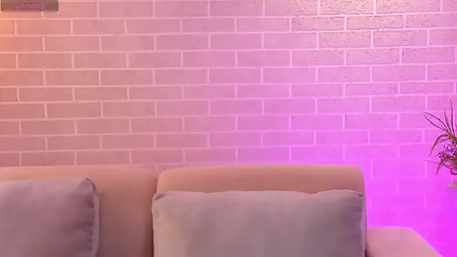 ChristineFord  online show from 5, 6, 2026