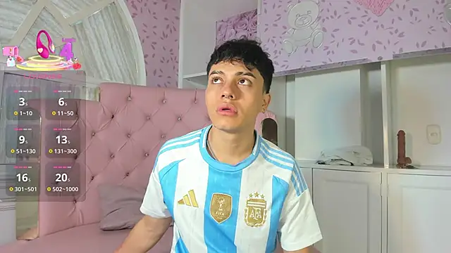 Dani rivass  online show from 16, 10, 2025