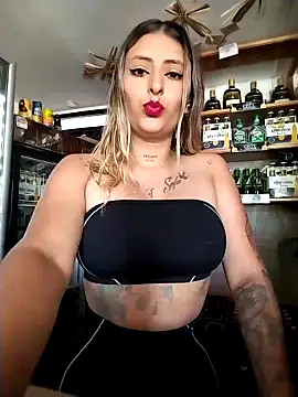 Snapshot of catalella16 chatting on 16, 12, 2025 catalella16 online show from 16, 12, 2025