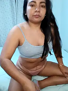 Snapshot of angie_velez1 chatting on 9, 11, 2025 angie velez1 online show from 9, 11, 2025