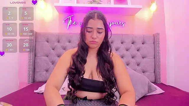 Sophiia 77 online show from 15, 11, 2025