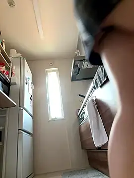 Sakura 00  online show from 18, 11, 2025