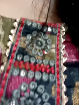 Snapshot of Vanshika1432 chatting on 18, 10, 2025 Vanshika1432 online show from 18, 10, 2025