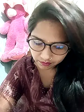 Snapshot of Vanshika1432 chatting on 22, 10, 2025 Vanshika1432 online show from 22, 10, 2025