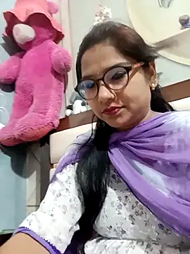 Snapshot of Vanshika1432 chatting on 23, 10, 2025 Vanshika1432 online show from 23, 10, 2025