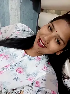 Snapshot of Vanshika1432 chatting on 26, 10, 2025 Vanshika1432 online show from 26, 10, 2025