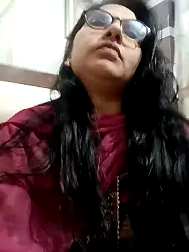 Snapshot of Vanshika1432 chatting on 28, 10, 2025 Vanshika1432 online show from 28, 10, 2025