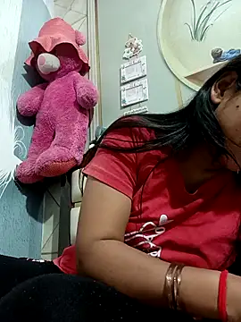 Snapshot of Vanshika1432 chatting on 15, 11, 2025 Vanshika1432 online show from 15, 11, 2025