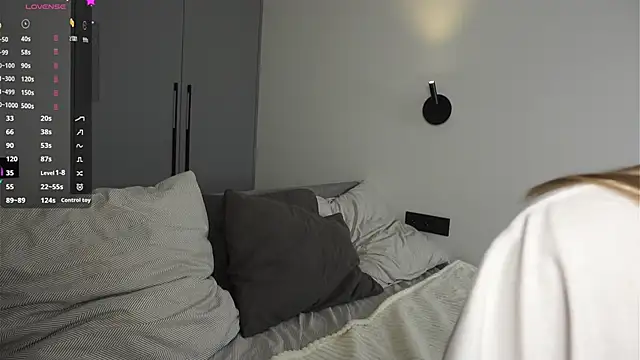 BrynnHolverson online show from 1, 12, 2025