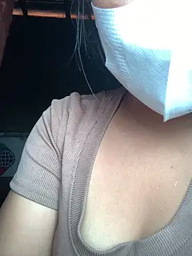 Snapshot of Embe-xinh18 chatting on 23, 10, 2025 Embe-xinh18 online show from 23, 10, 2025