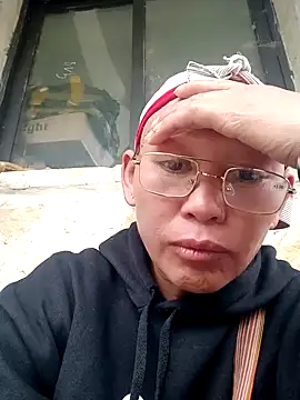 Snapshot of nui-show chatting on 17, 11, 2025 nui-show online show from 17, 11, 2025