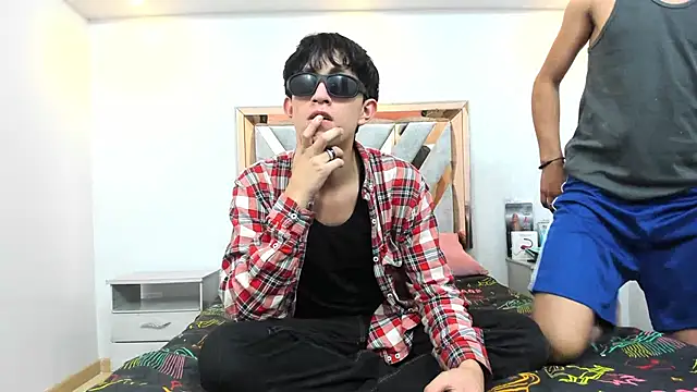 Snapshot of hoot_booys_ chatting on 13, 11, 2025 hoot booys online show from 13, 11, 2025