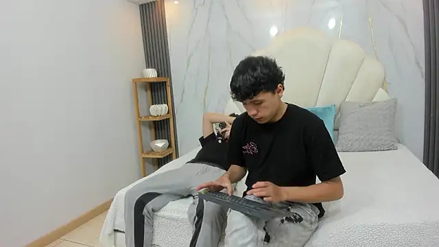 Snapshot of hoot_booys_ chatting on 31, 1, 2026 hoot booys online show from 31, 1, 2026