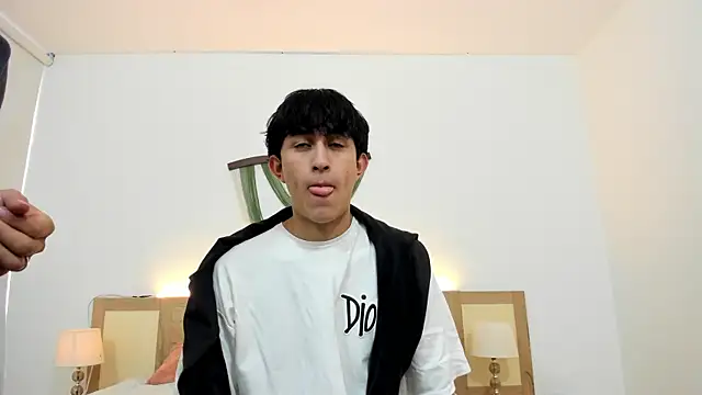 Snapshot of hoot_booys_ chatting on 8, 2, 2026 hoot booys online show from 8, 2, 2026