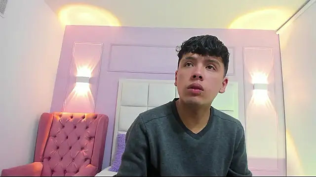 Snapshot of hoot_booys_ chatting on 22, 2, 2026 hoot booys online show from 22, 2, 2026