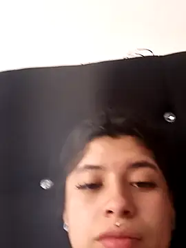 petite coral online show from 22, 2, 2026