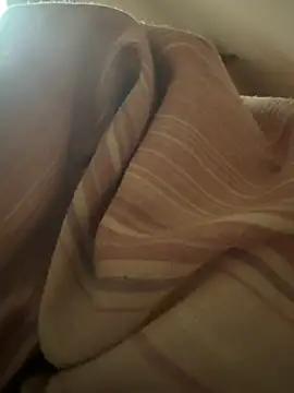 Snapshot of kinkysarahx chatting on 28, 11, 2025 kinkysarahx online show from 28, 11, 2025