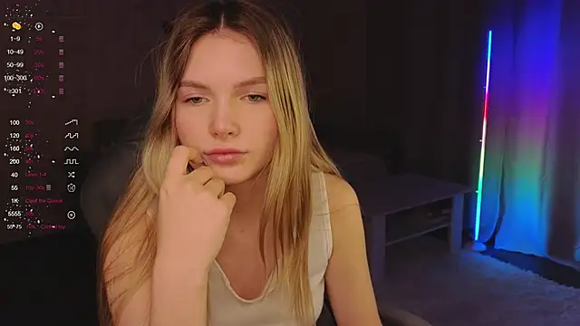 EvelynSin online show from 30, 11, 2025