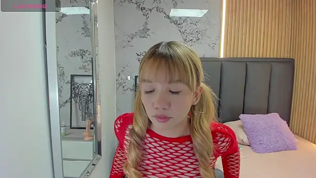 Snapshot of DARIAJACKSON chatting on 12, 11, 2025 DARIAJACKSON online show from 12, 11, 2025