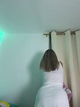 Snapshot of _Alicee_1 chatting on 5, 11, 2025 Alicee 1 online show from 5, 11, 2025