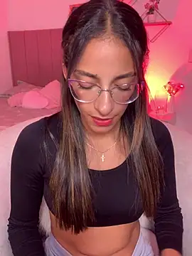 Snapshot of elegant__rouse chatting on 21, 5, 2026 elegant rouse online show from 21, 5, 2026