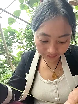 Snapshot of Sinhlinh2020 chatting on 4, 11, 2025 Sinhlinh2020 online show from 4, 11, 2025