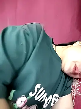 Snapshot of Sinhlinh2020 chatting on 23, 11, 2025 Sinhlinh2020 online show from 23, 11, 2025