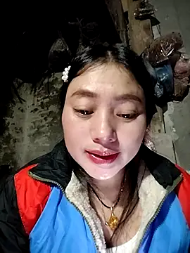 Snapshot of Sinhlinh2020 chatting on 28, 11, 2025 Sinhlinh2020 online show from 28, 11, 2025