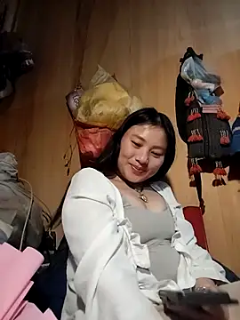 Snapshot of Sinhlinh2020 chatting on 15, 12, 2025 Sinhlinh2020 online show from 15, 12, 2025